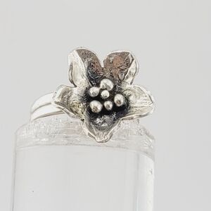 FLOWER RING HANDMADE IN STERLING SILVER METAL Sz 7